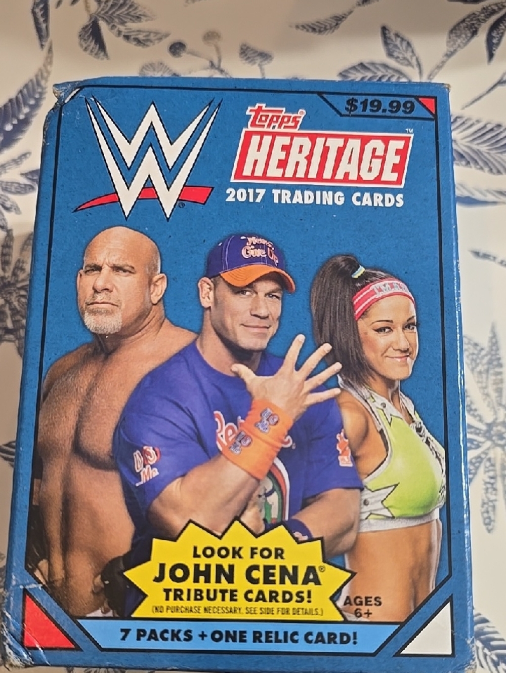 USED Topps WWE Heritage 2017 Box